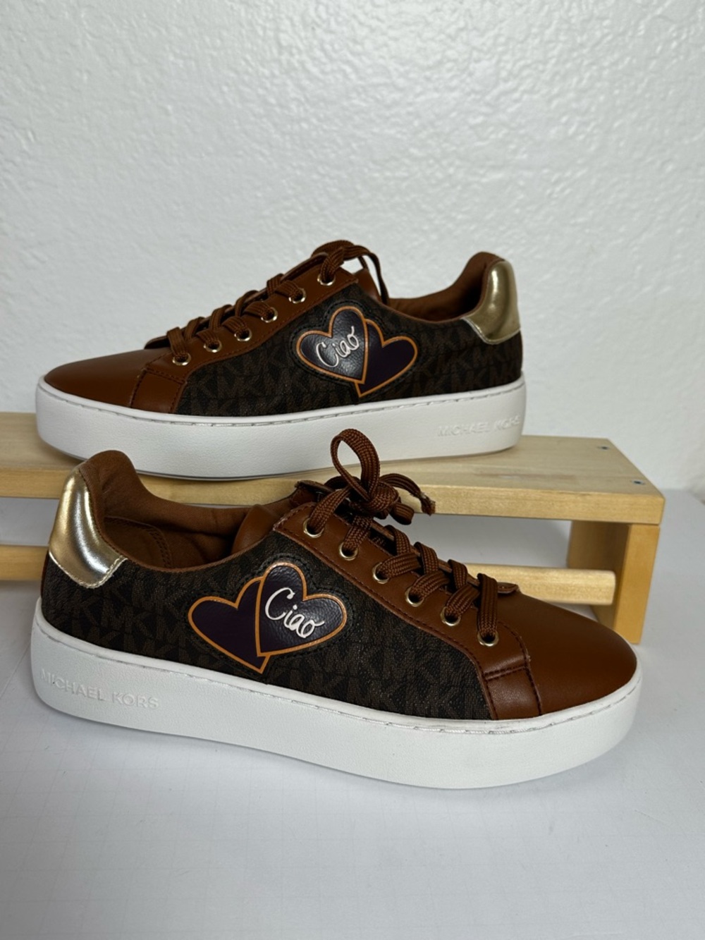 Michael Kors Ciao Heart Poppy Sneakers Brown Monogram Platform Shoes Size 8.5M